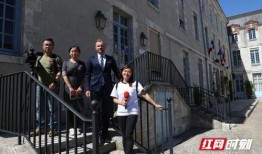 明星爆料爱奇艺事件视频,明星爆料揭露行业内幕