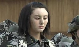 女兵剪长发在线观看,勇敢蜕变，展现青春风采