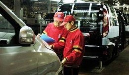 抖音最新爆料车祸去找4s店索赔,车主勇敢索赔4S店，维权之路如何展开？